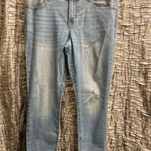 Old Navy Light Blue Straight Leg Super Skinny Jeans Size 10 Women’s